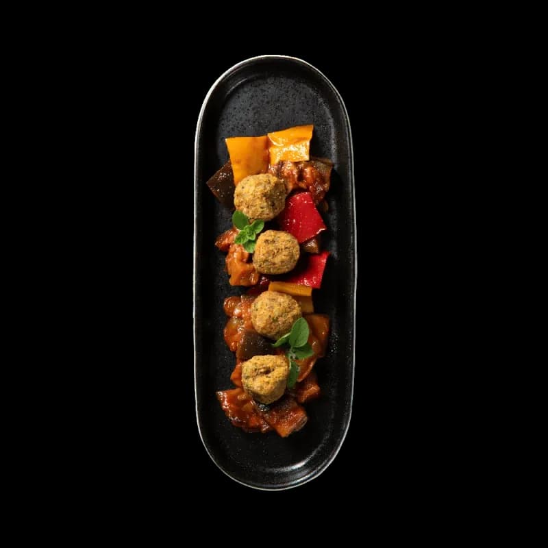 Falafel Bloom — Falafel con caponata. Chic Food Piatto Blue Zone.