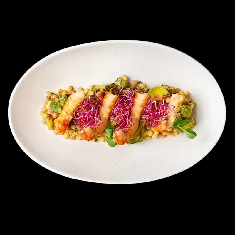 Fregua — Fregola con gamberi, menta e zucchine. Chic Food Piatto Blue Zone.