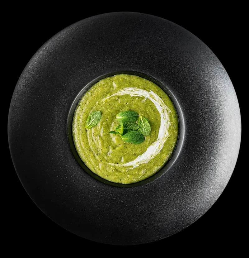 Vellutata Verde. Chic Food Piatto Blue Zone.