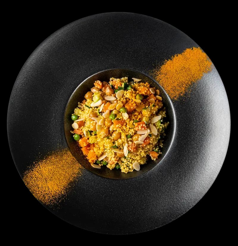 Yellow Crunchy. Chic Food Piatto Blue Zone.