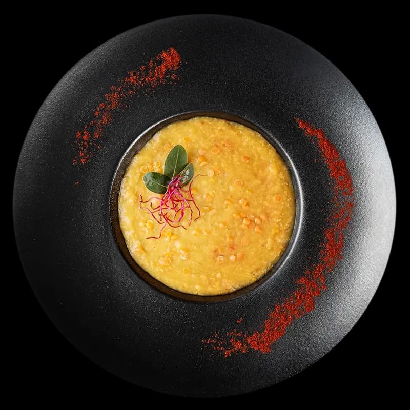 Zuppa Lenticchie. Chic Food Piatto Blue Zone.